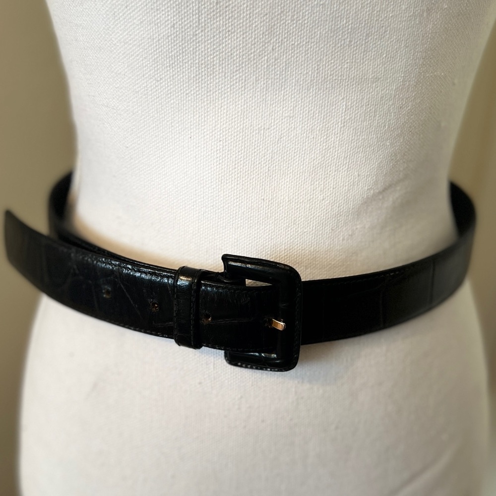 Giorgio Armani woman’s leather belt in black crocodile pattern